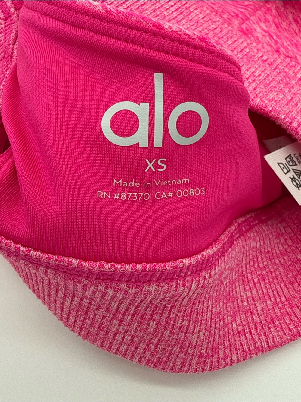ALO Yoga Pink Heather High-Neck Sports Bra & High-Waist Shorts Set - Picture 7 of 9